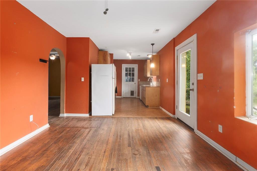 712 Isley Boulevard Property Photo 6