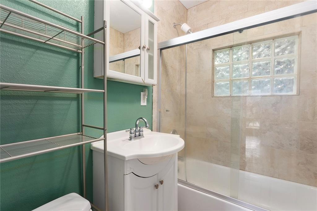 712 Isley Boulevard Property Photo 13