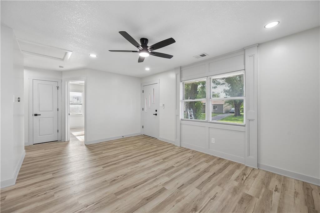 5018 Locust Avenue Property Photo 6