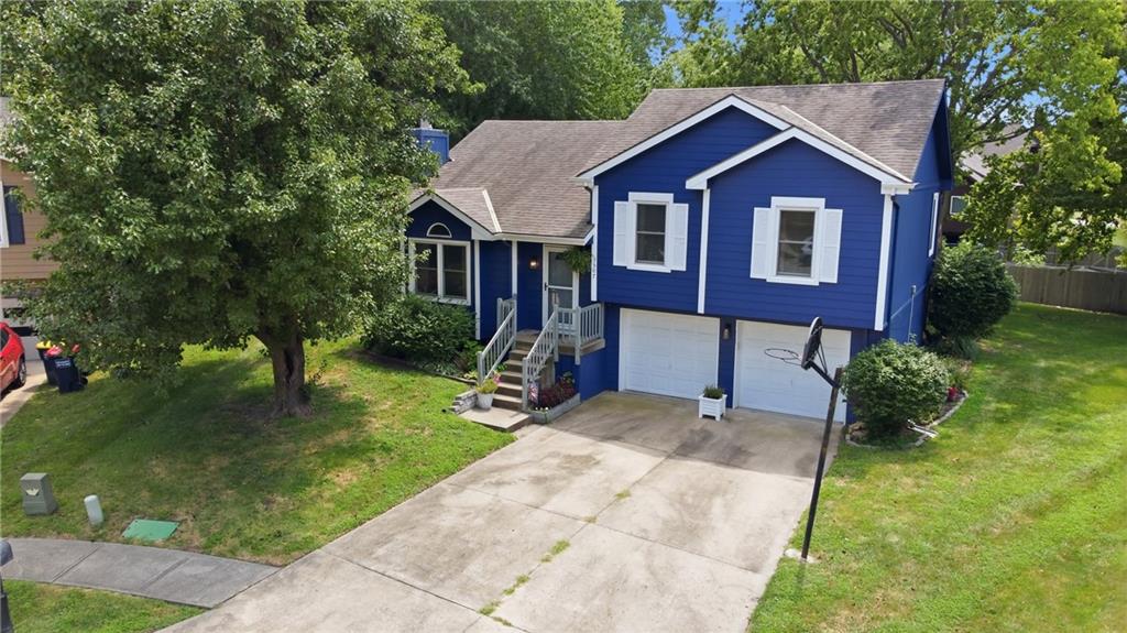 1507 Emerald Circle