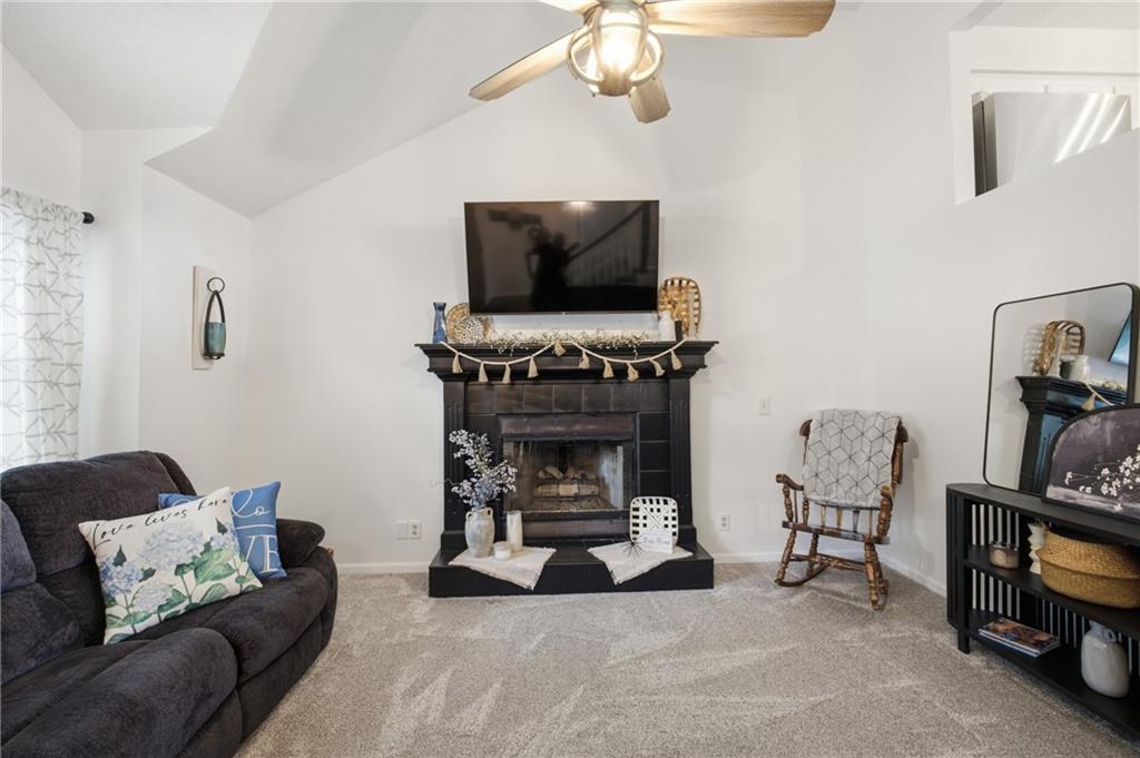 1507 Emerald Circle Property Photo 5