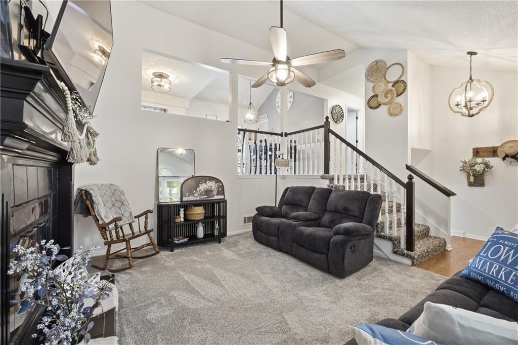 1507 Emerald Circle Property Photo 7