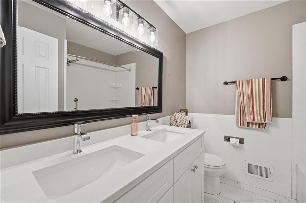 3914 S River Boulevard Property Photo 34