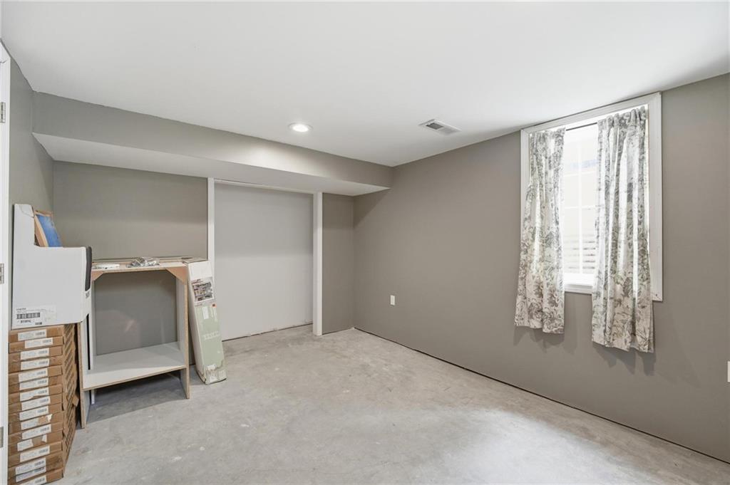 3914 S River Boulevard Property Photo 55