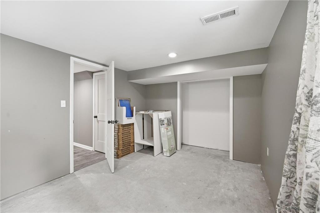 3914 S River Boulevard Property Photo 56