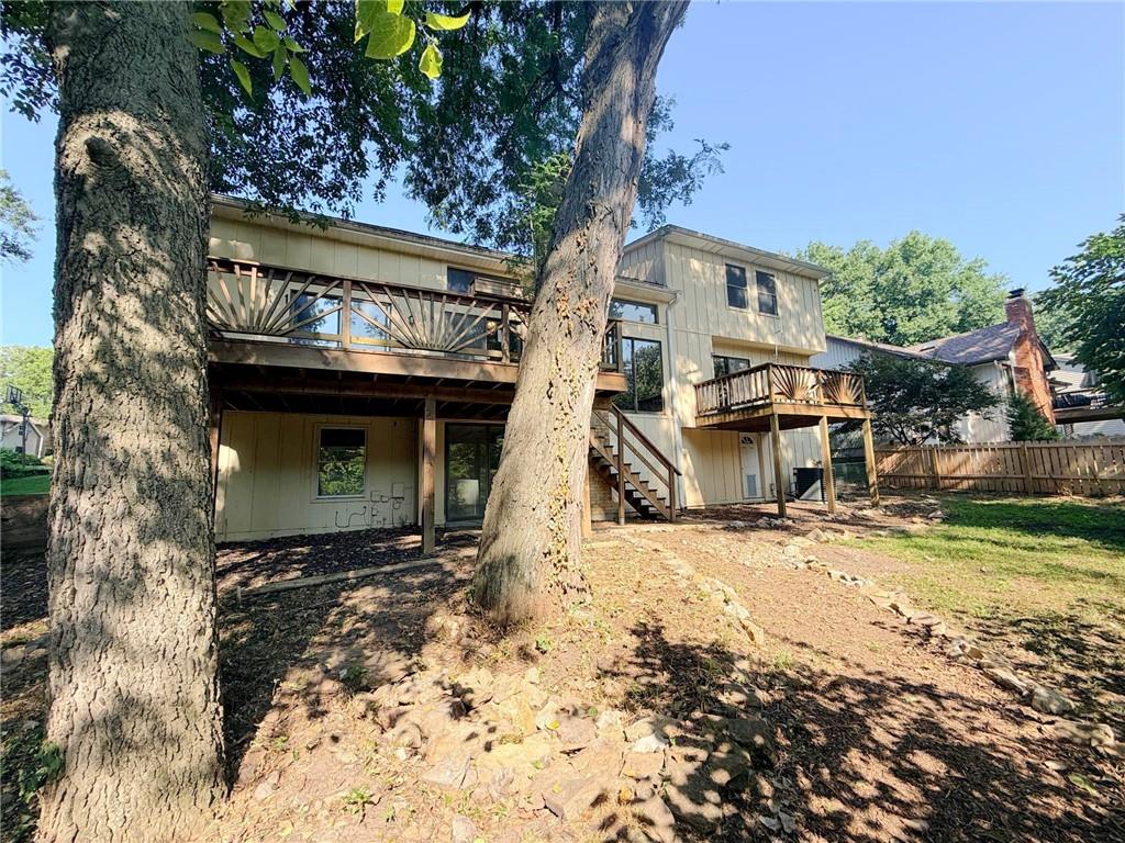 6925 Long Avenue Property Photo 3