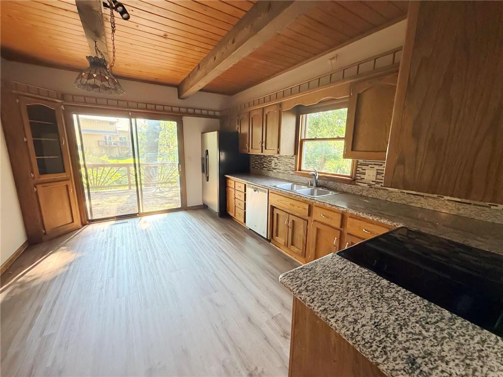 6925 Long Avenue Property Photo 9