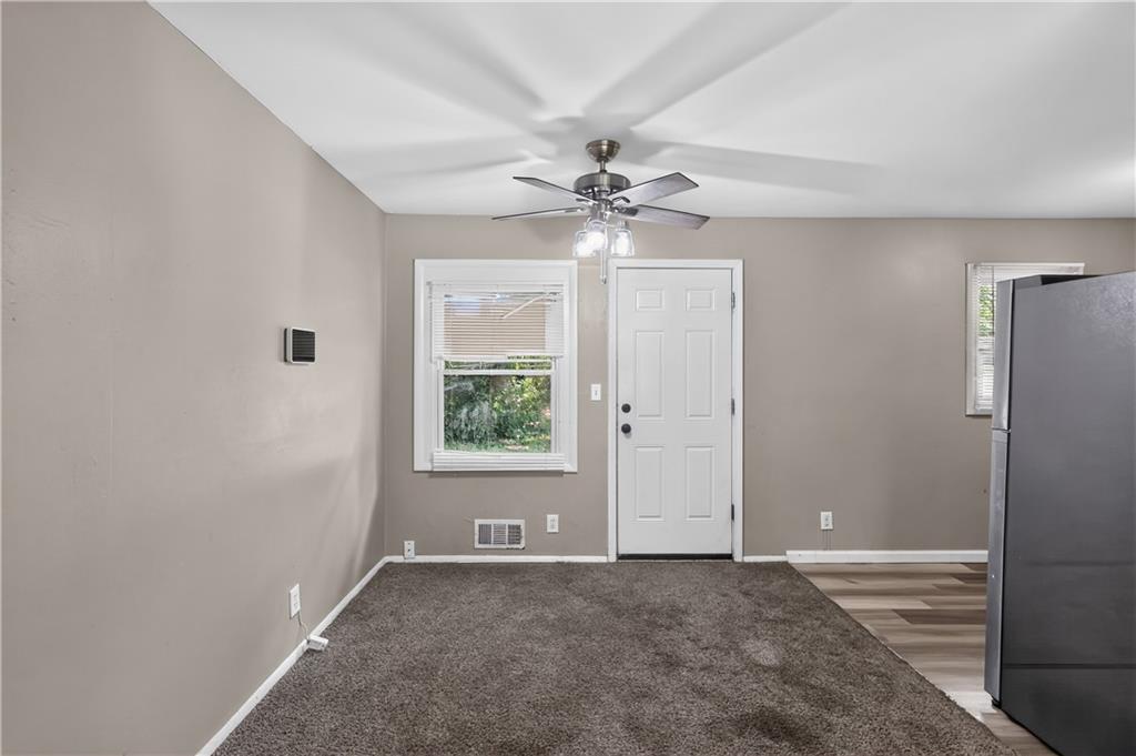 4131 E Vineyard Road Property Photo 3
