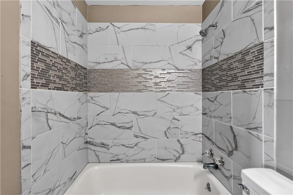 4131 E Vineyard Road Property Photo 12
