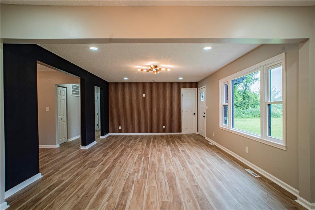 18405 E Truman Road Property Photo 11