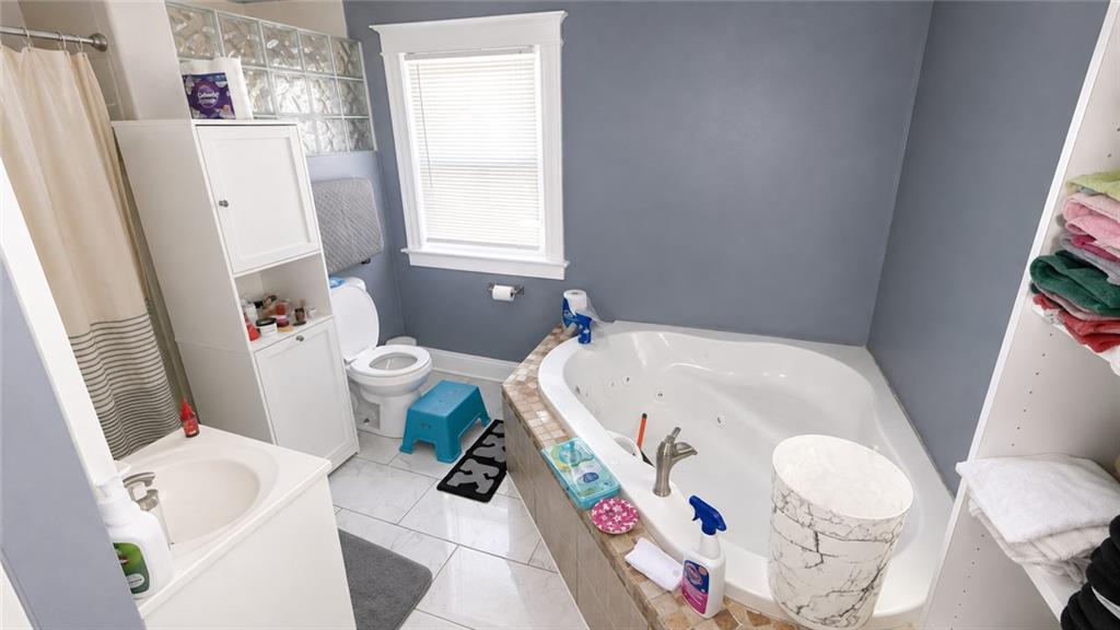 4009 S Benton Avenue Property Photo 7