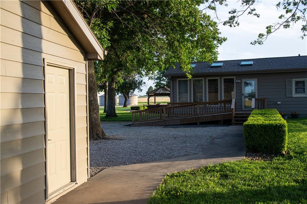 38210 Osawatomie Road Property Photo 6