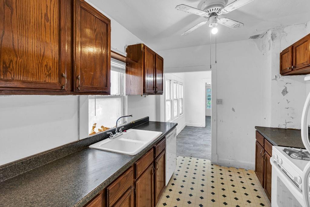 3908 Norledge Avenue Property Photo 6