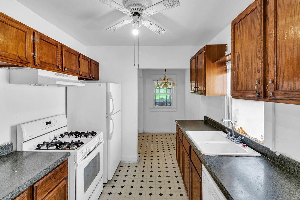 3908 Norledge Avenue Property Photo 8