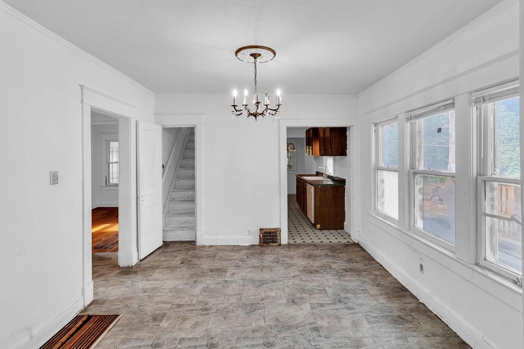 3908 Norledge Avenue Property Photo 10
