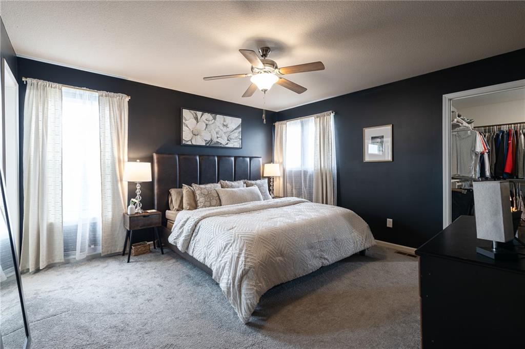 27407 E Sycamore Street Property Photo 5