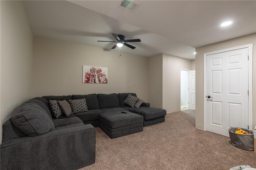 27407 E Sycamore Street Property Photo 23