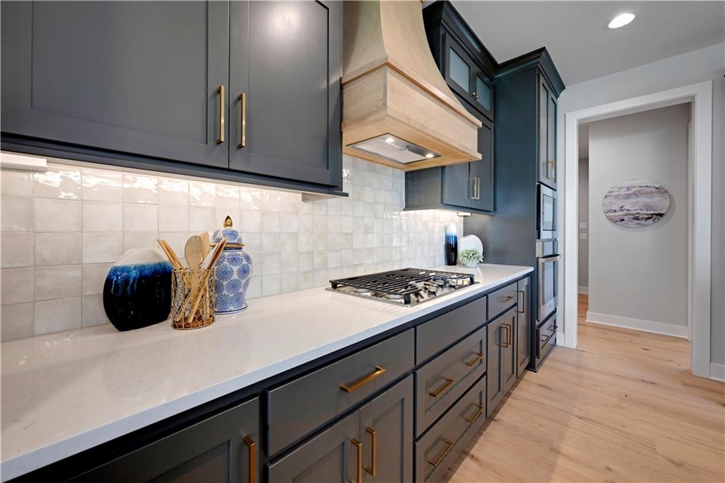 13010 W 174th Terrace Property Photo 14