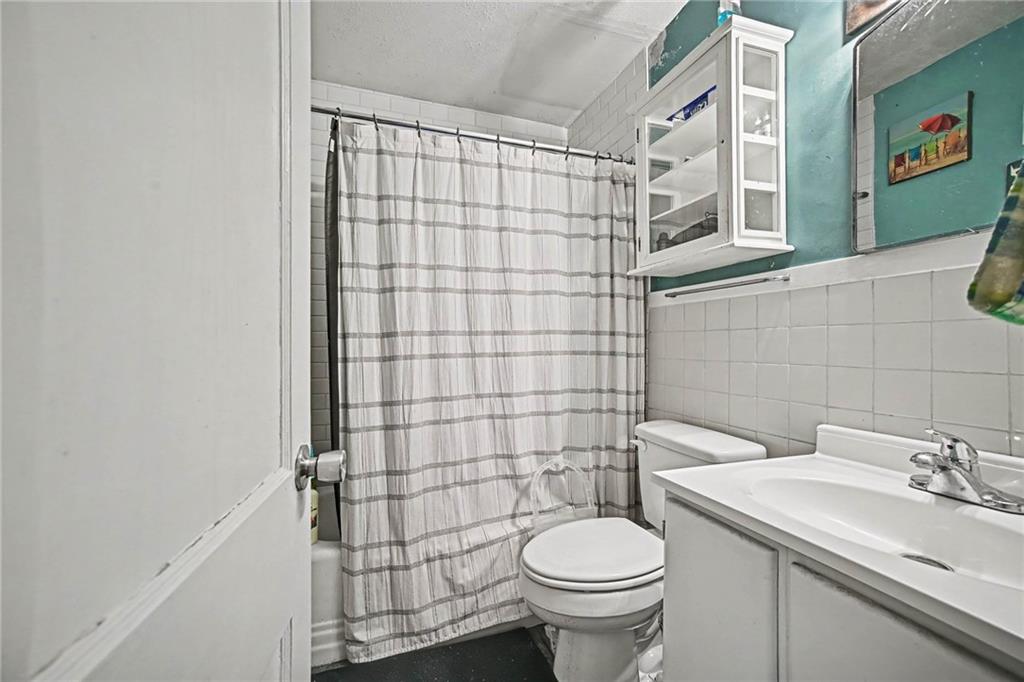 1208 W 25th Terrace Property Photo 15