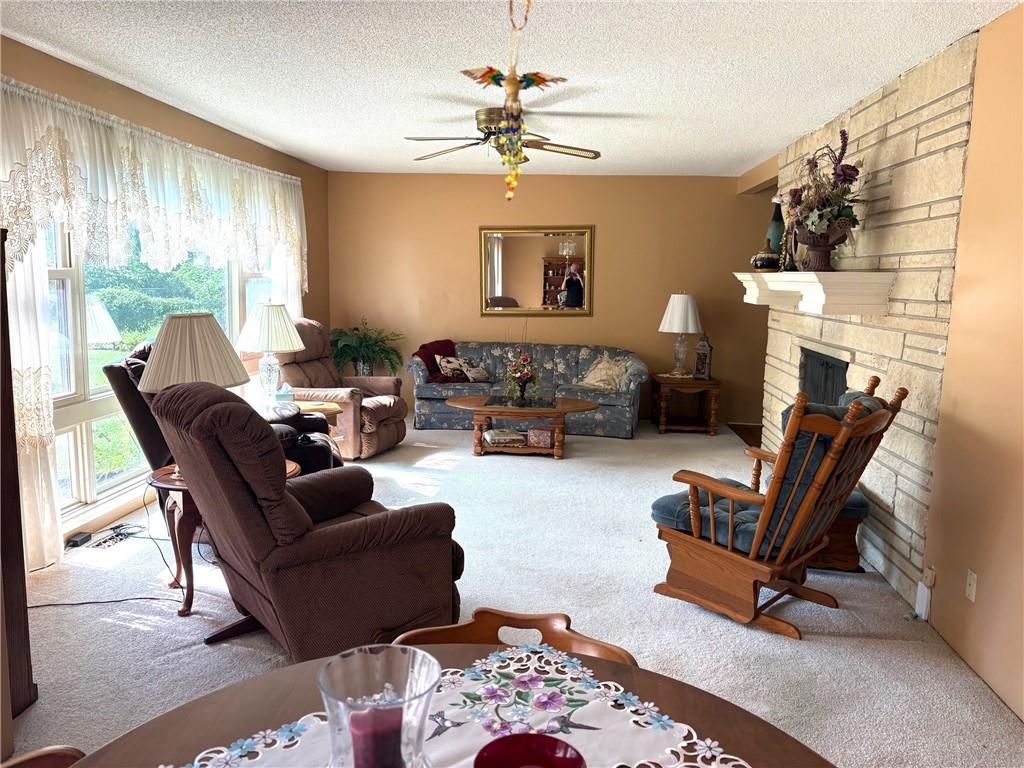 1024 N 17th Place Property Photo 3