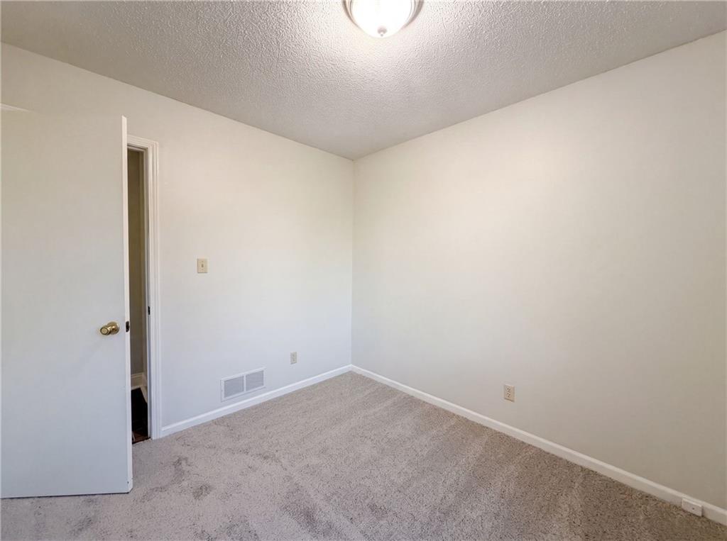 7511 Orient Avenue Property Photo 15