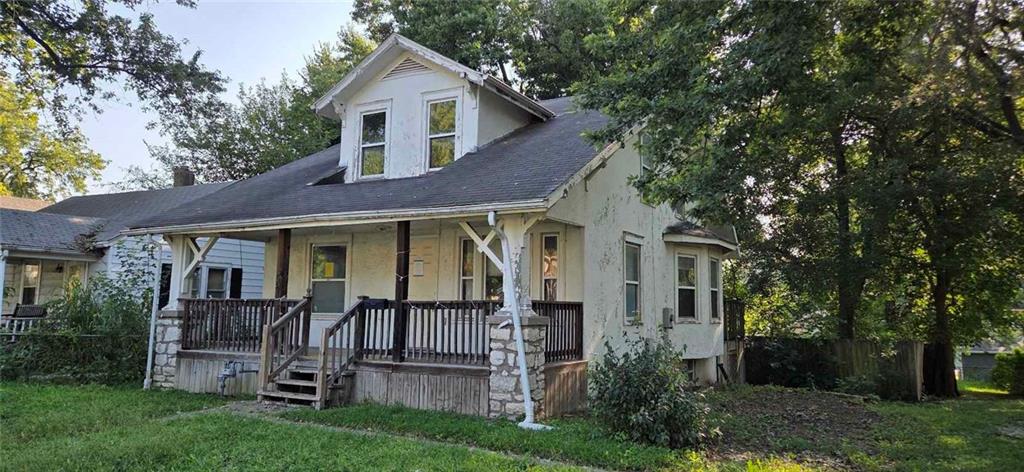 121 N Ash Avenue Property Photo 3