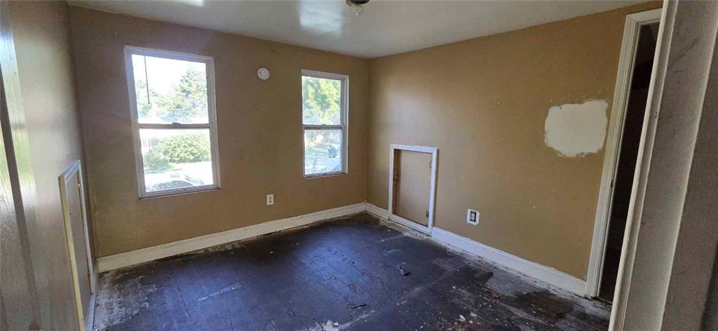 121 N Ash Avenue Property Photo 6