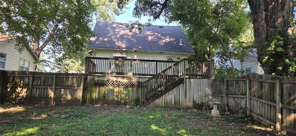 121 N Ash Avenue Property Photo 29