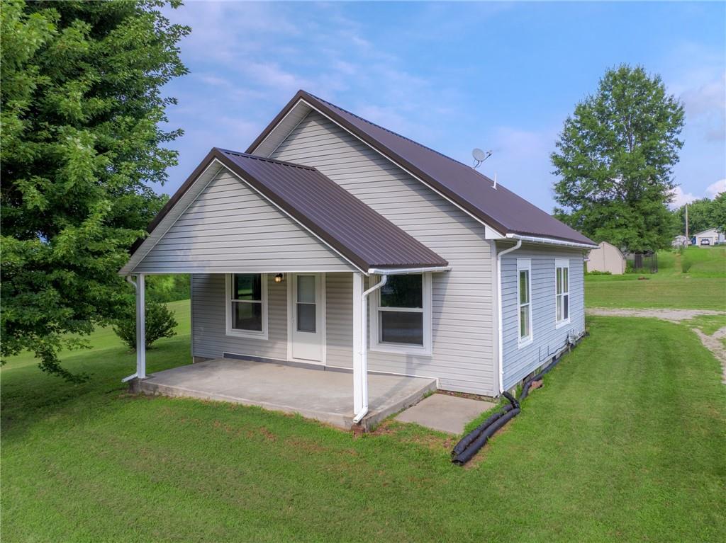 304 4th Street Property Photo 4