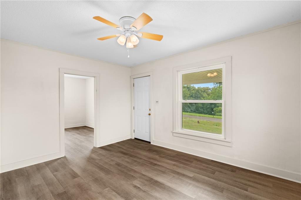 304 4th Street Property Photo 6