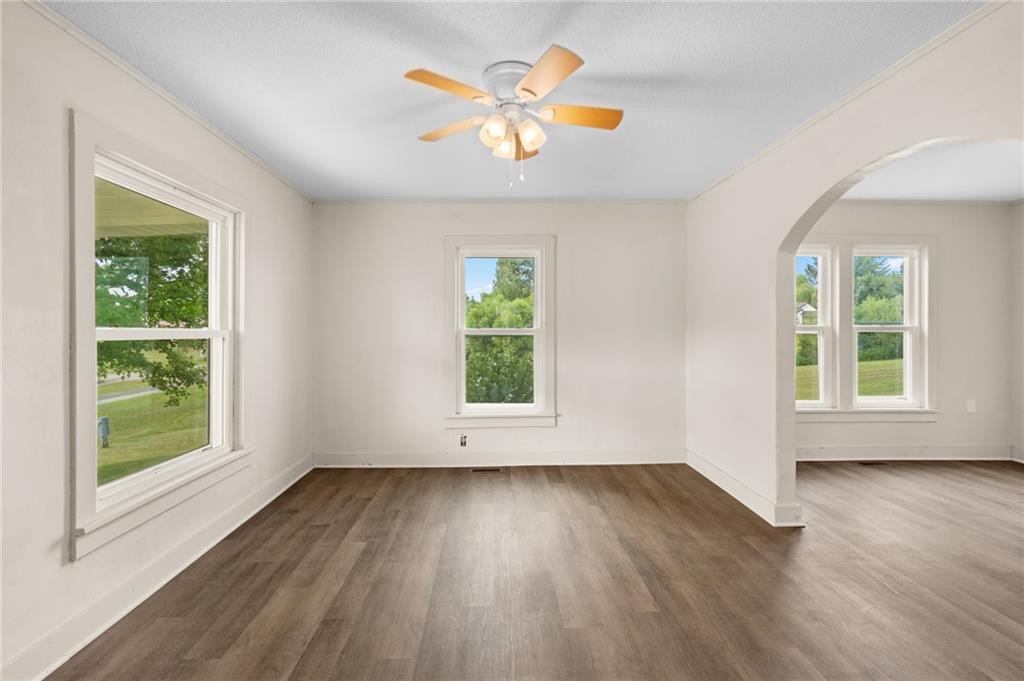 304 4th Street Property Photo 7
