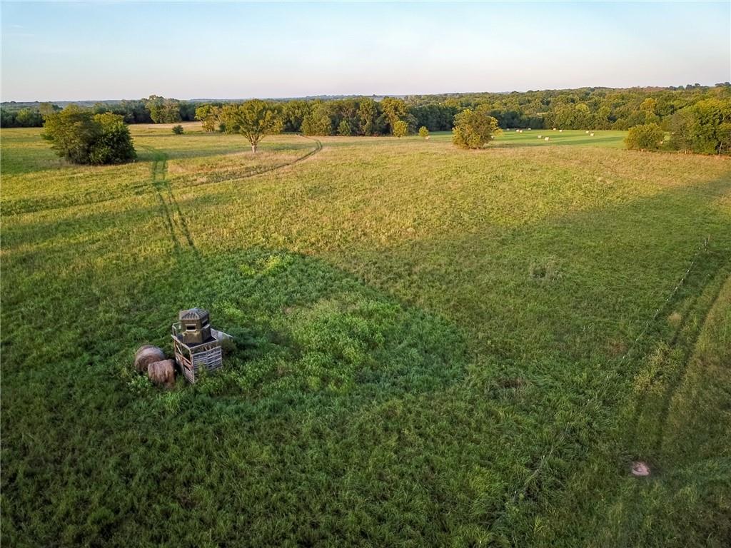 000 E 1570 Road Property Photo 2