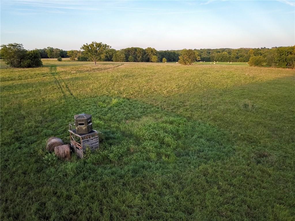 000 E 1570 Road Property Photo 4