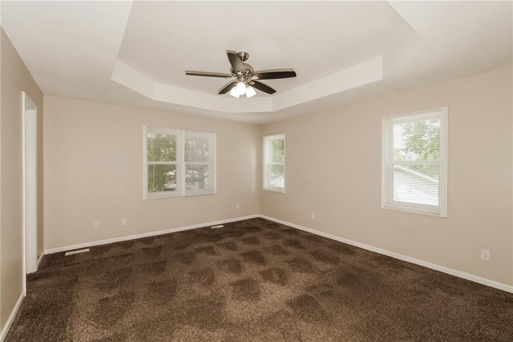 4721 E 138th Terrace Property Photo 11