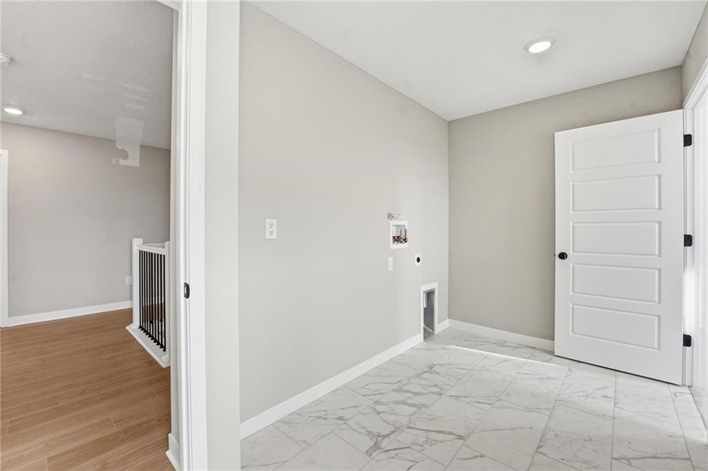 300 Sw Amara Drive Property Photo 17