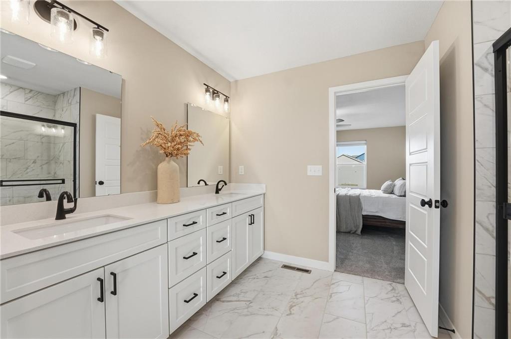 300 Sw Amara Drive Property Photo 19