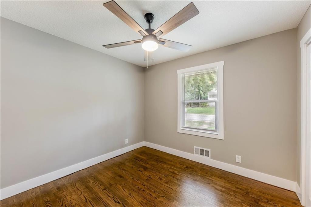 8116 Wayne Avenue Property Photo 9