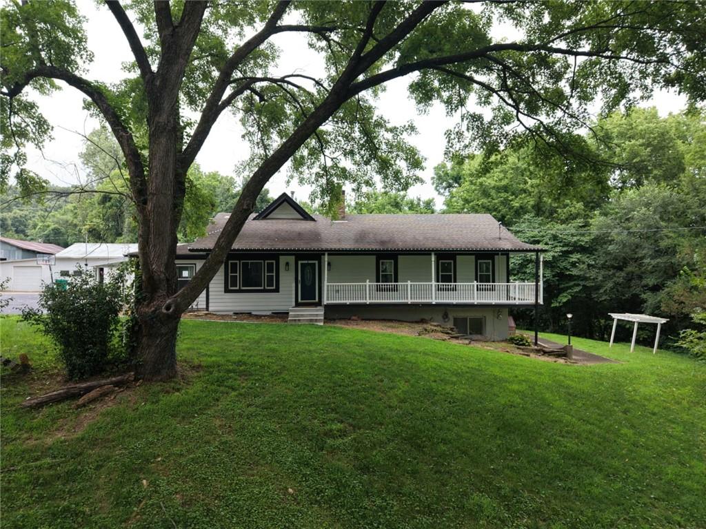 9800 Hutton Road Property Photo 3