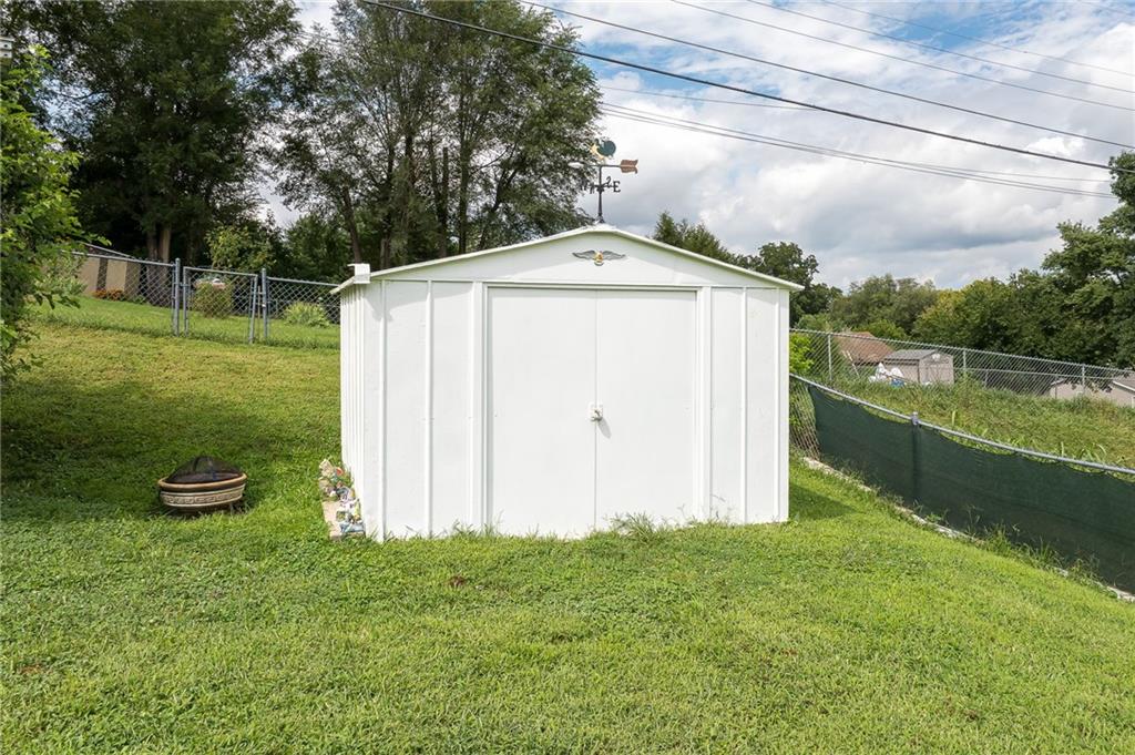 2705 Cedar Street Property Photo 5