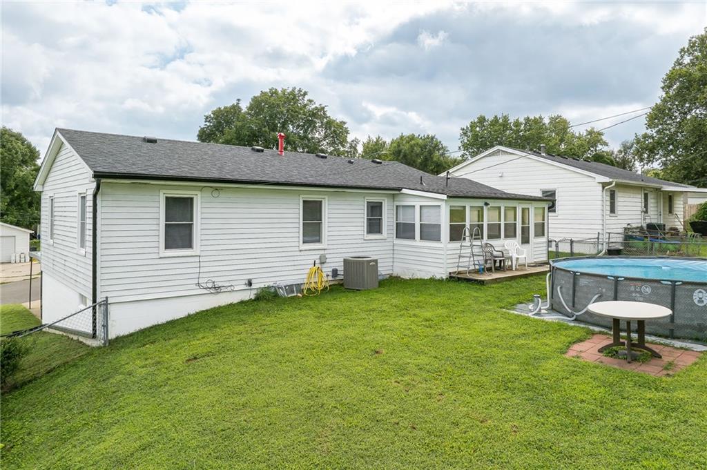2705 Cedar Street Property Photo 6