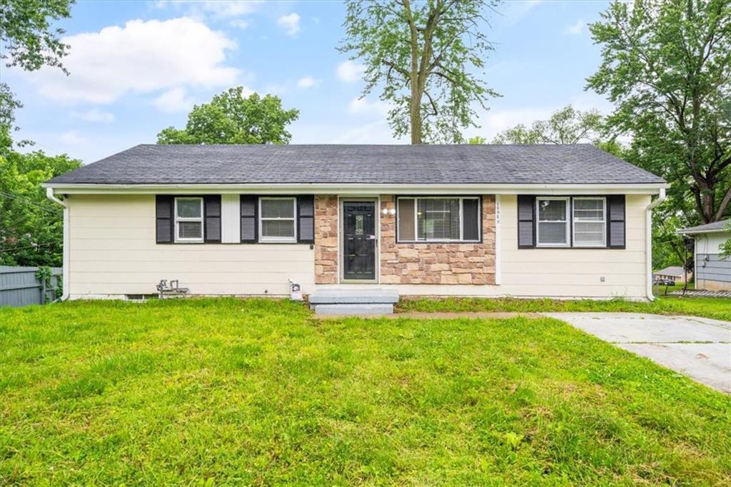 10905 E 47th Street Property Photo 1