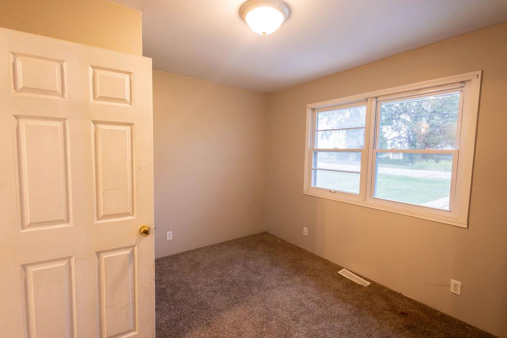 10905 E 47th Street Property Photo 11
