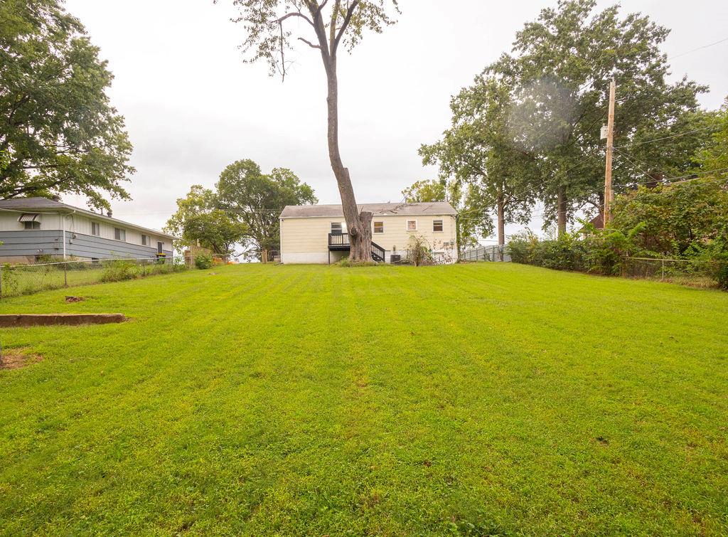 10905 E 47th Street Property Photo 23