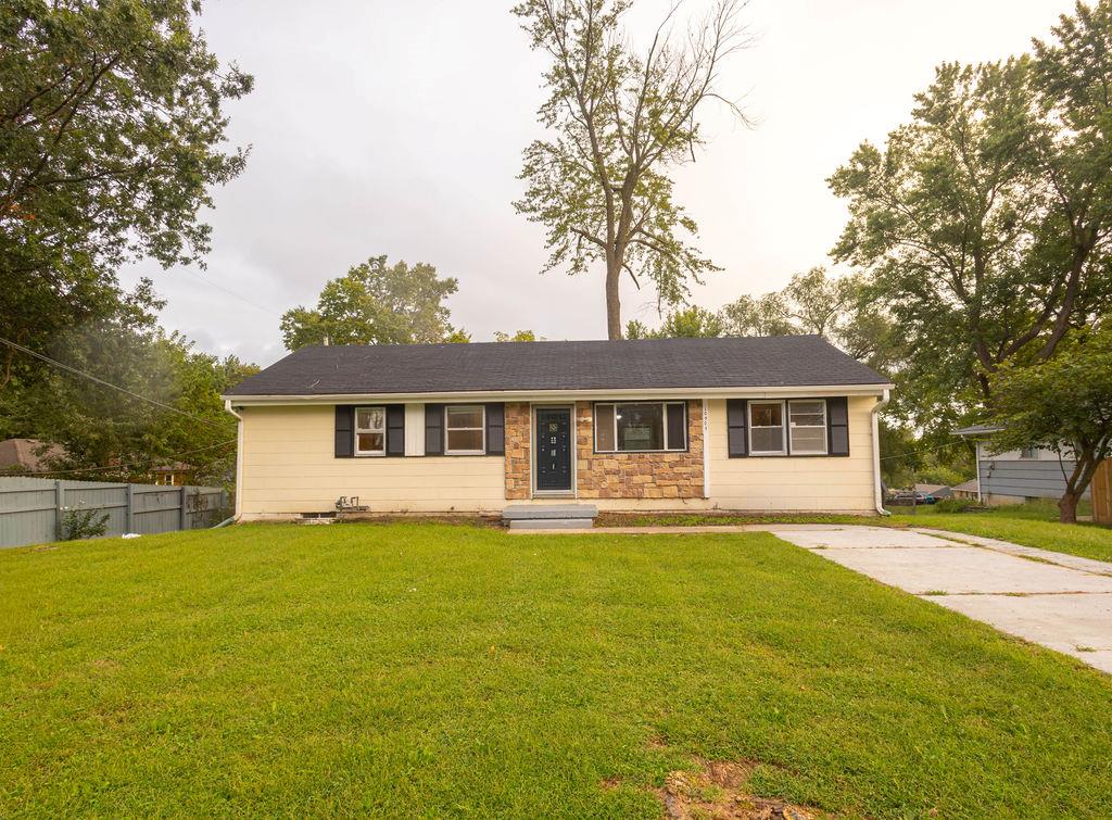 10905 E 47th Street Property Photo 26