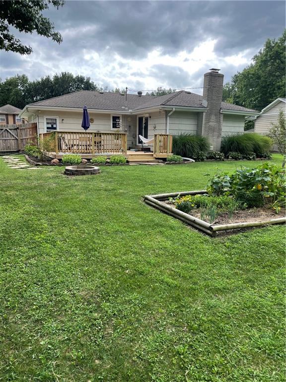 1202 E Willow Drive Property Photo 2