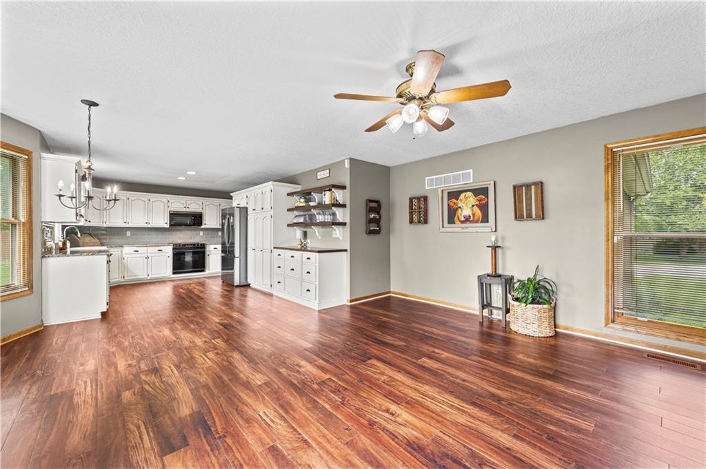 2389 Nw Summerfield Drive Property Photo 16