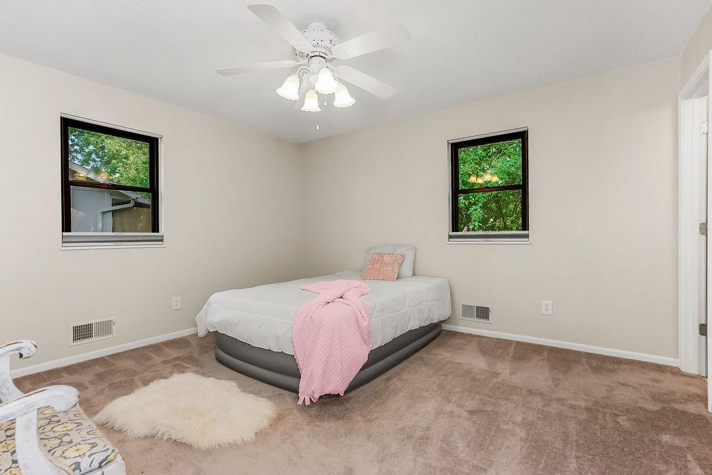 611 Kenneth Lane Property Photo 15