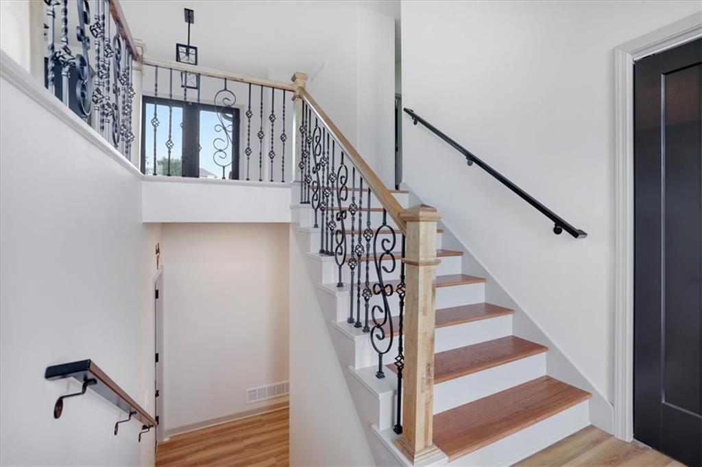 1603 Birdie Circle Property Photo 4