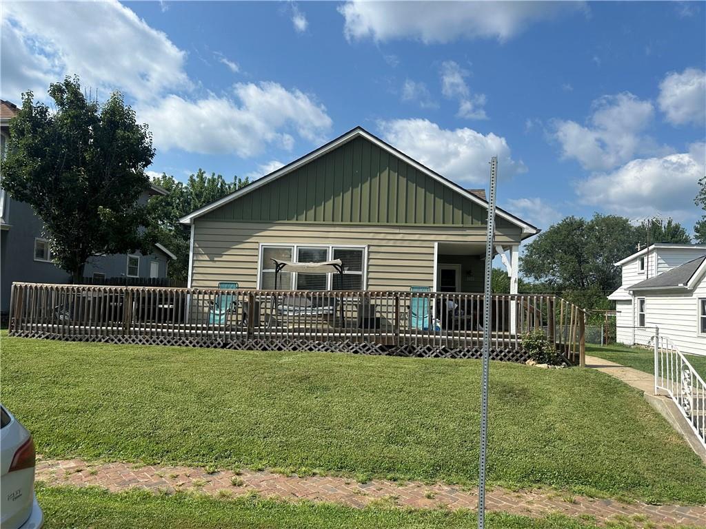 2425 Olive Street Property Photo 1
