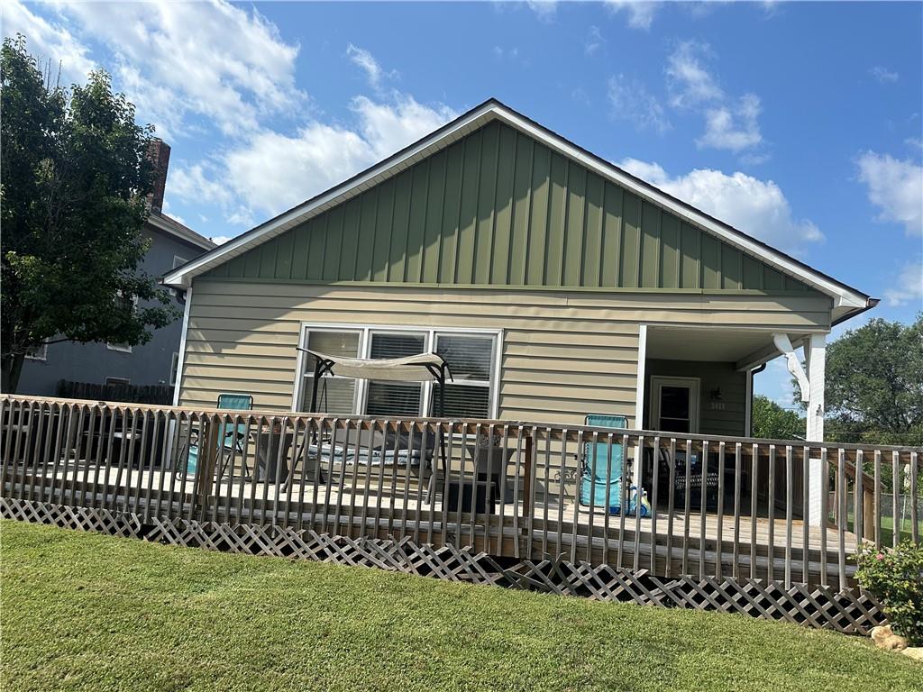 2425 Olive Street Property Photo 2